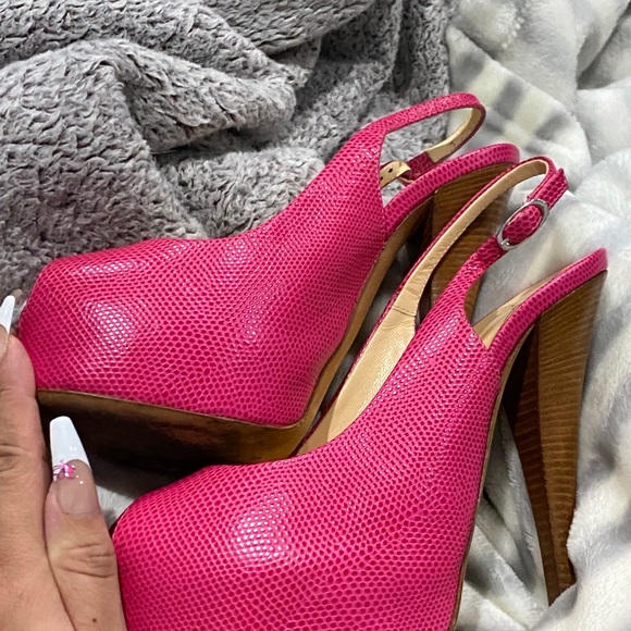 Great condition 

giuseppe zanotti pumps - Picture 2 of 4